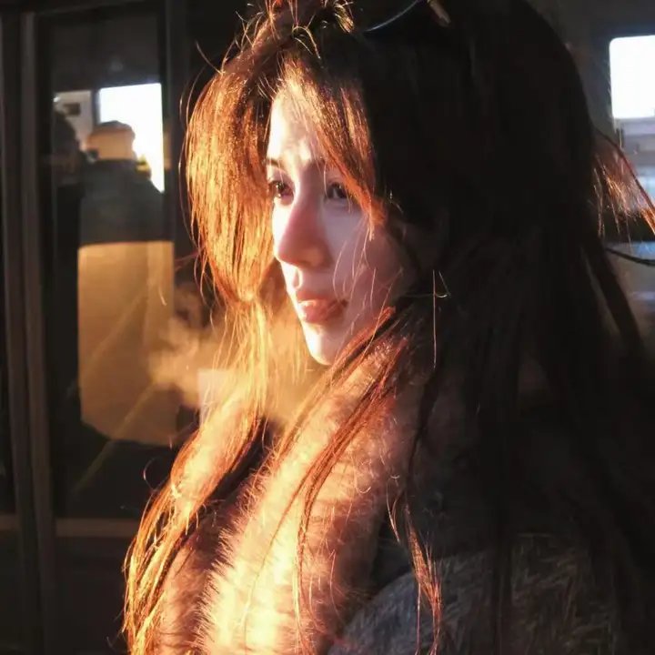 费家有女